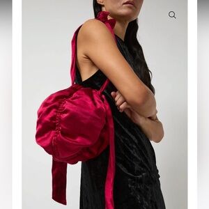 ANGGAE- Satin Mini Ball Bag in Pink